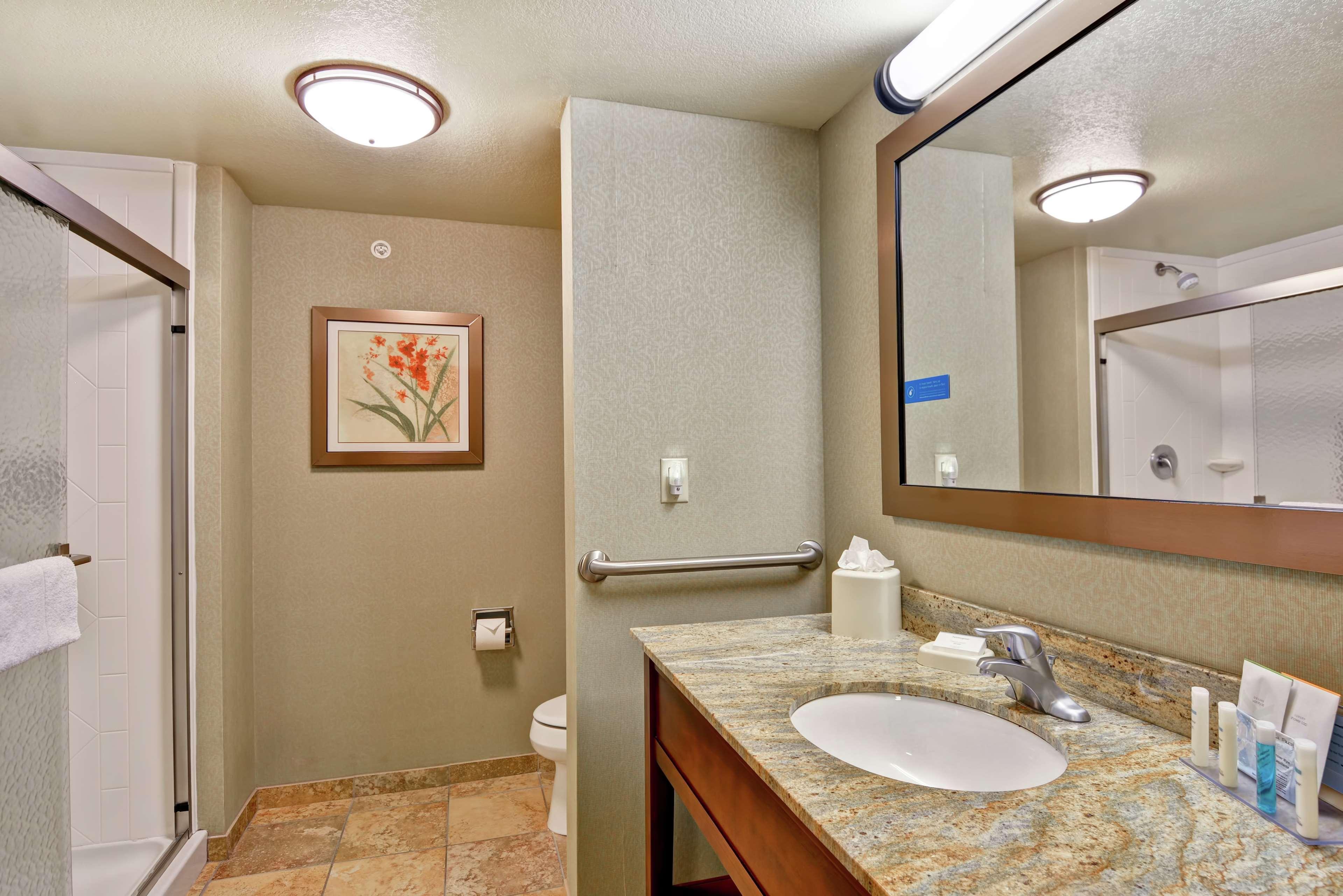 Hampton Inn And Suites New Hartford/Utica Zewnętrze zdjęcie