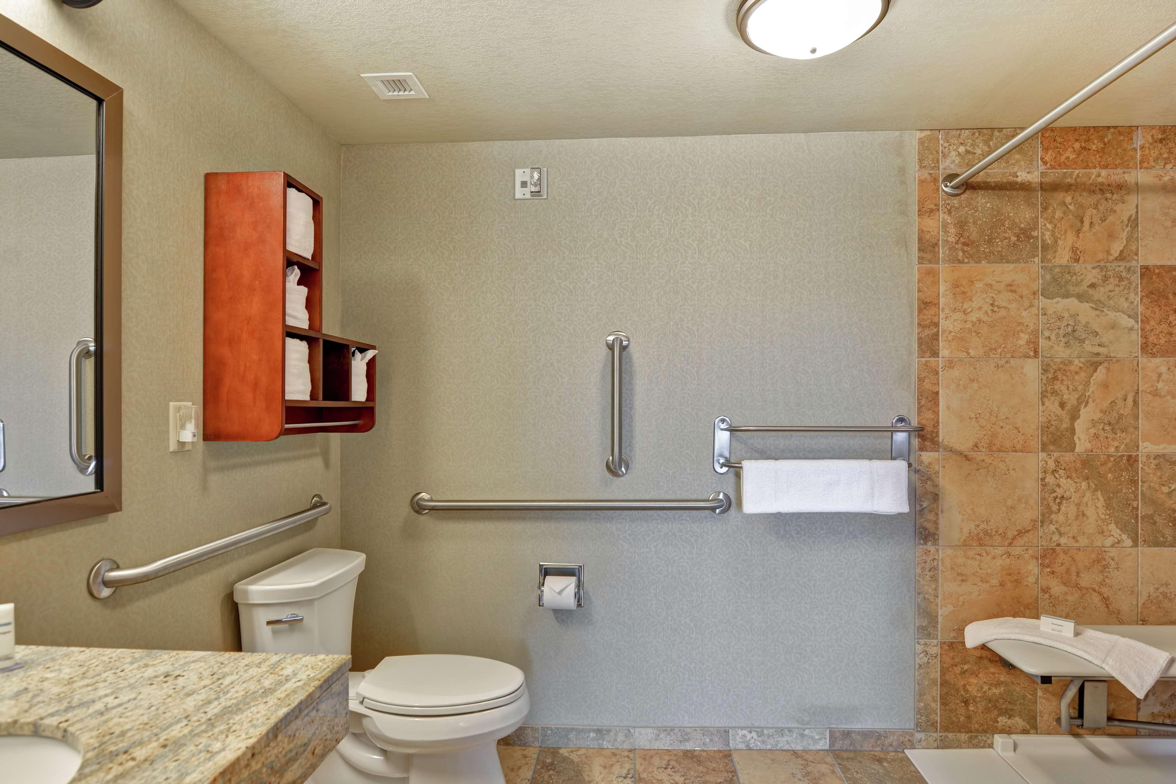 Hampton Inn And Suites New Hartford/Utica Zewnętrze zdjęcie